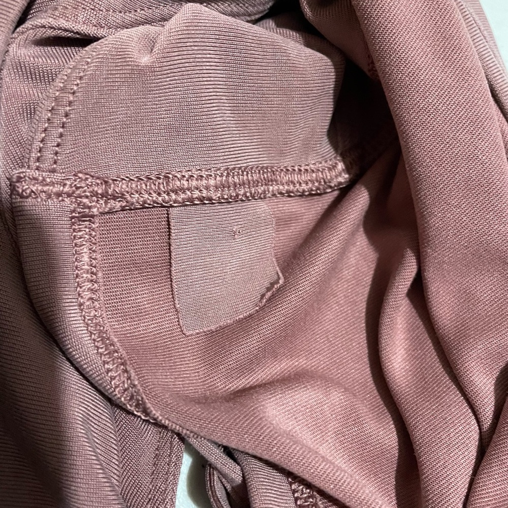 Rare Lululemon Open Tie Back Short Sleeve Crop Top Spiced Chai Pink Size 2 - Picture 9 of 13